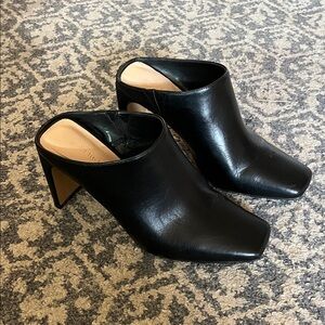 Chic Black Leather Mules